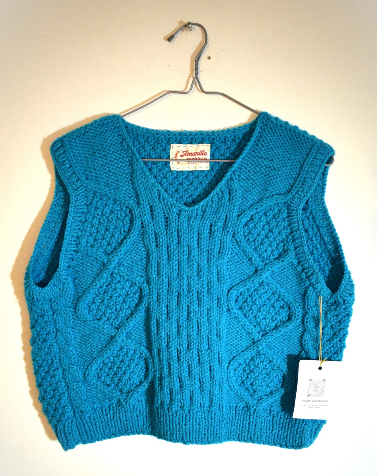 Chaleco “Raíz Turquesa”